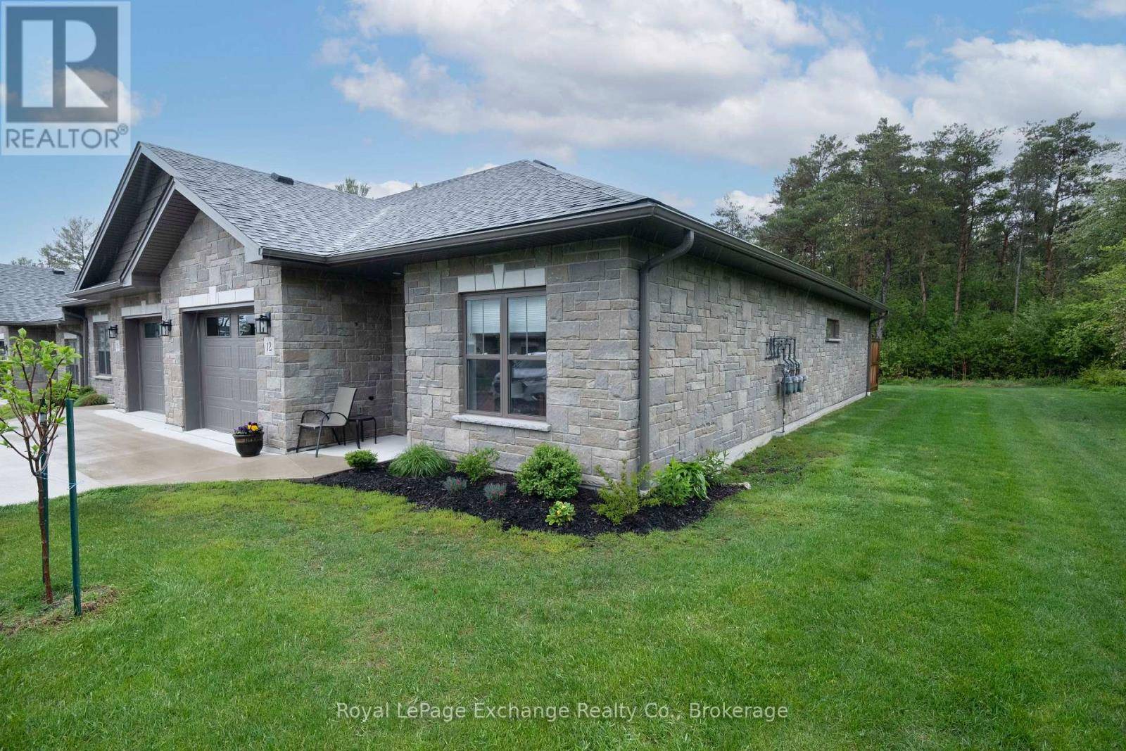 Kincardine, ON N2Z1W1,775 Campbell AVE #12