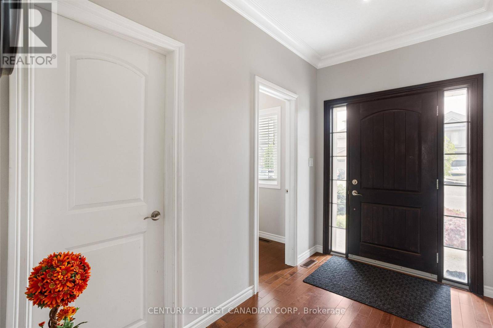 London South (south V), ON N6P0B6,6621 NAVIN CRESCENT