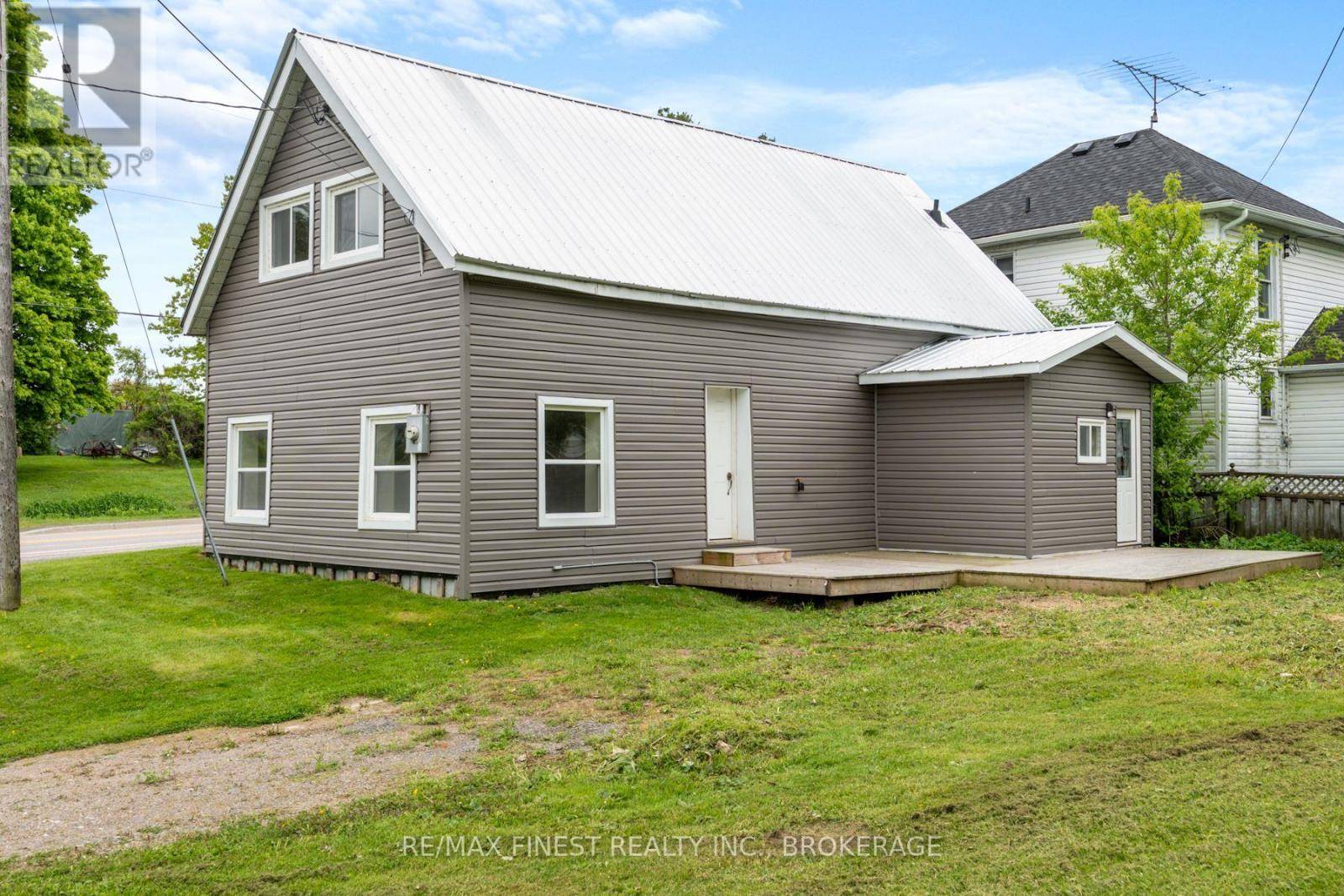 3 MARY STREET, Rideau Lakes, ON K7S3G7