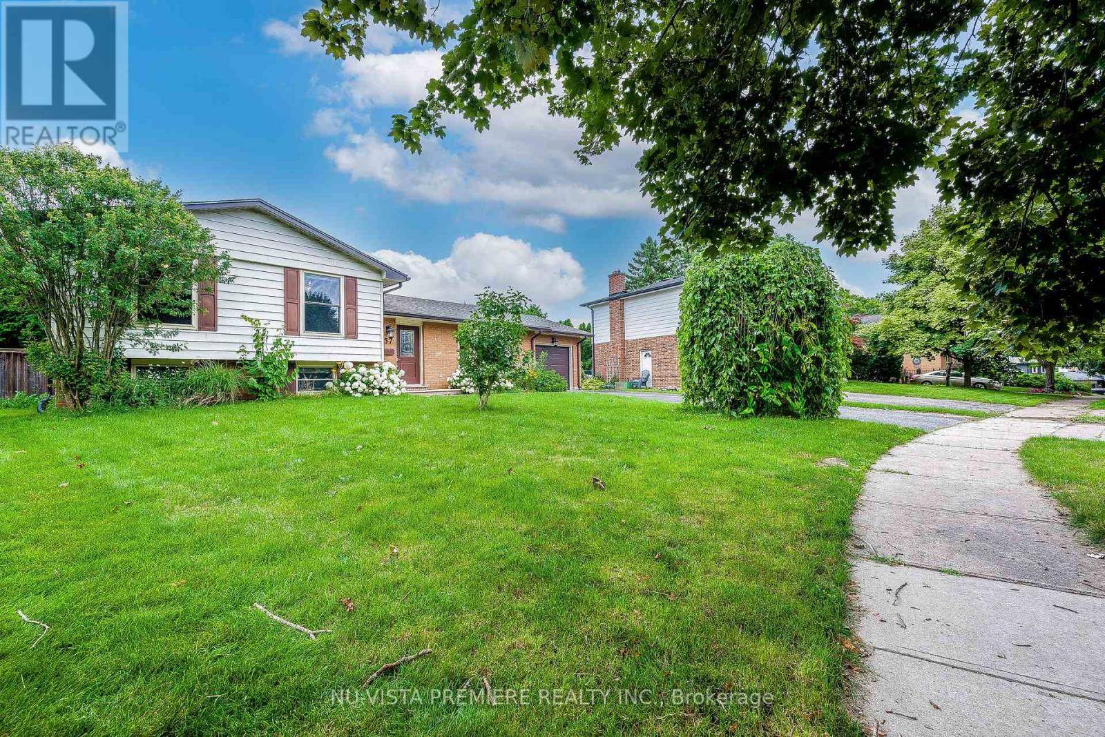 London North (north C), ON N5X2E2,57 MCTAGGART CRESCENT