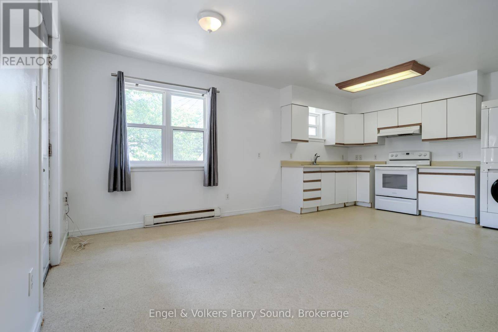 Parry Sound, ON P2A1N1,128 ISABELLA STREET