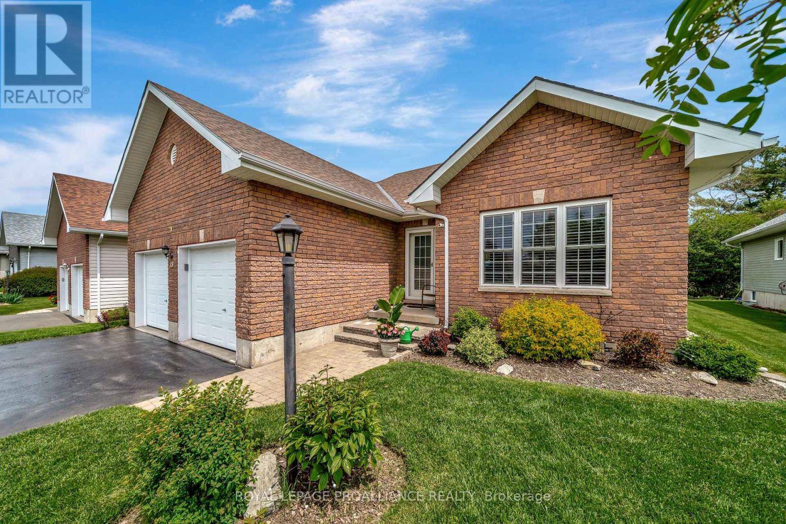 Prince Edward County (wellington), ON K0K3L0,15 CLARAMOUNT COURT