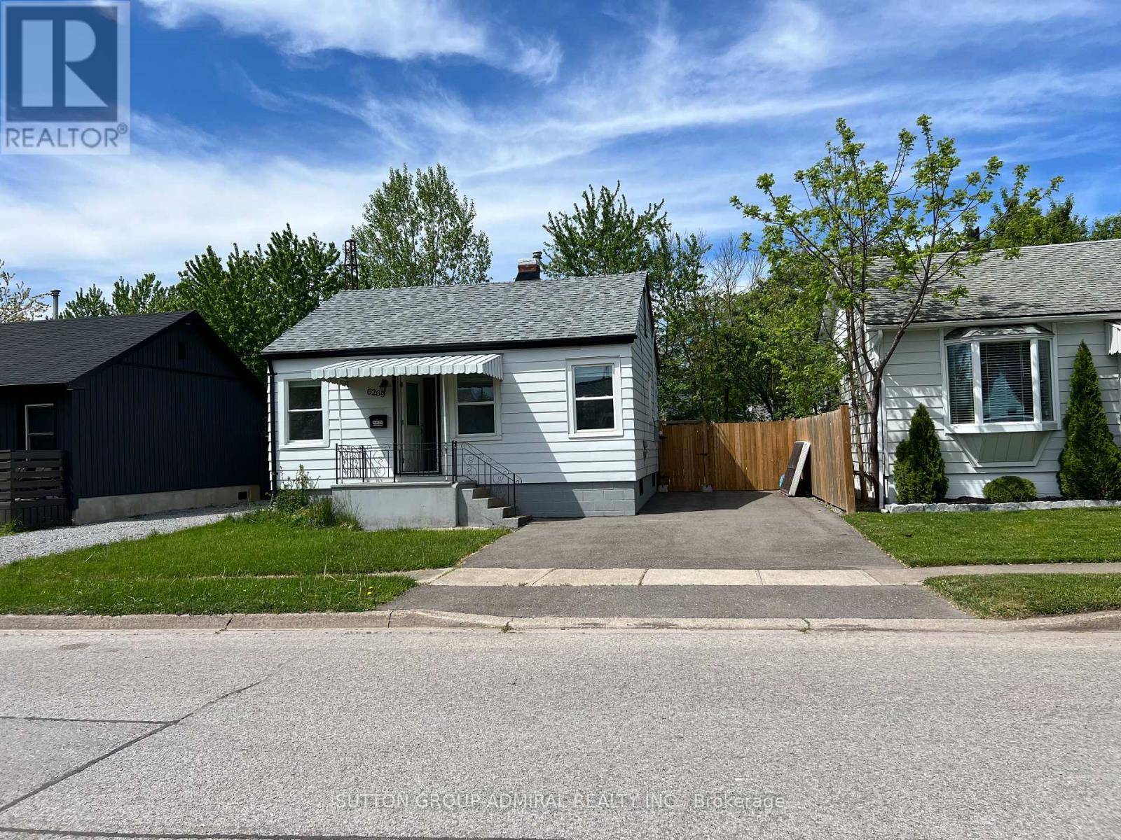 Niagara Falls (arad/fallsview), ON L2G3A4,6269 CADHAM STREET