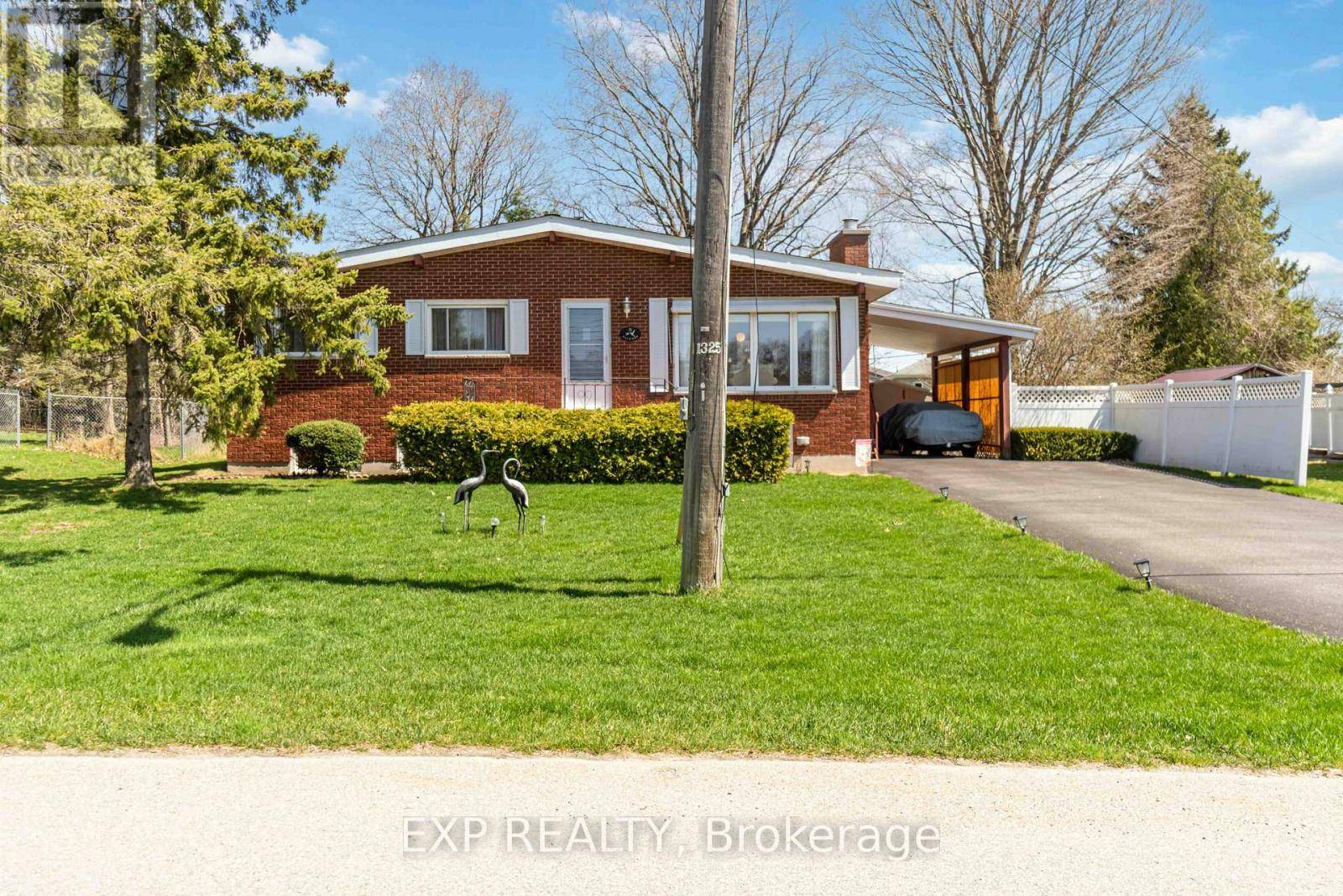5 FAIRWAY CRESCENT, Brockville, ON K6V3V1