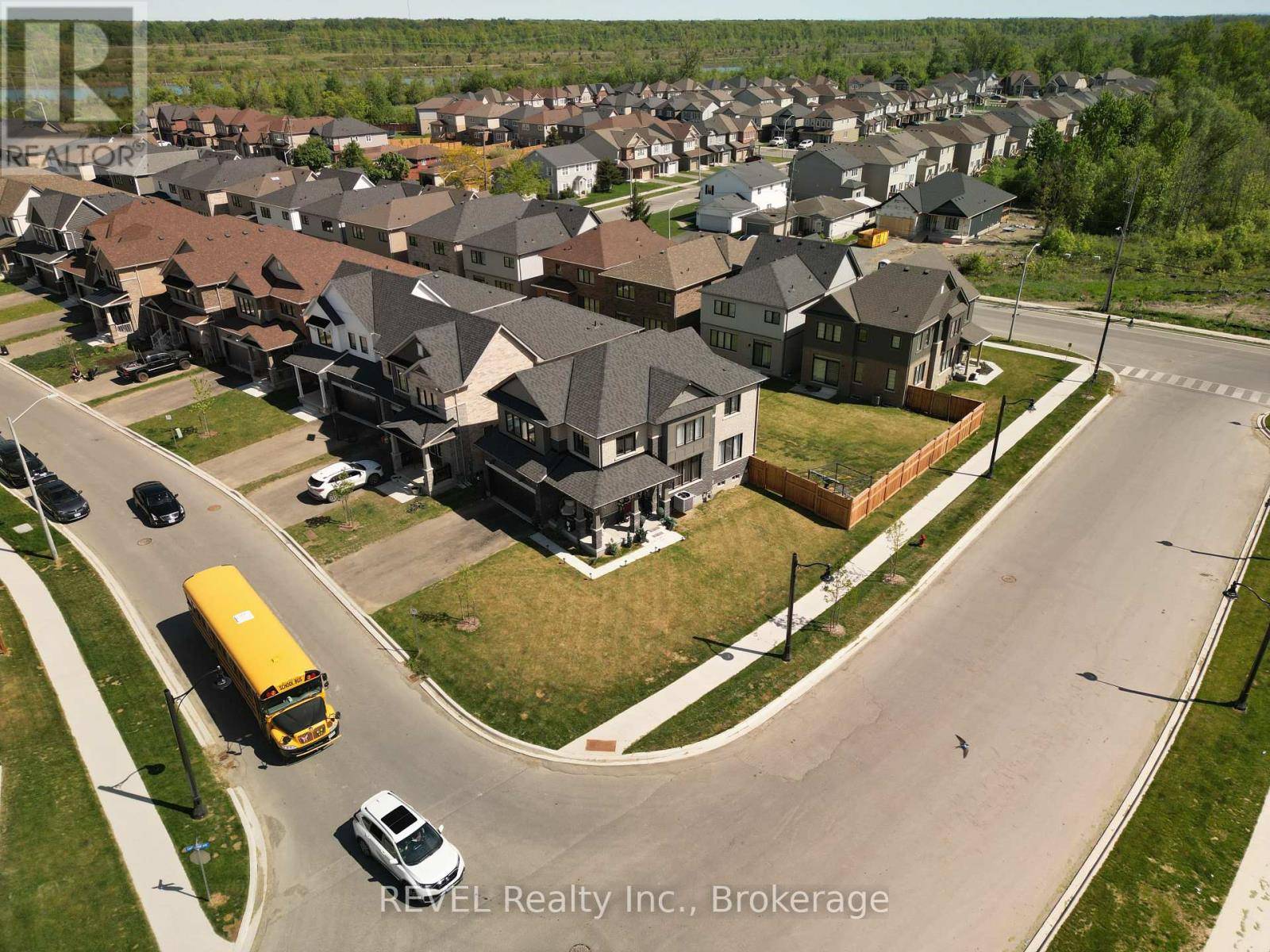Welland (dain City), ON L3B0M2,167 STERN DRIVE