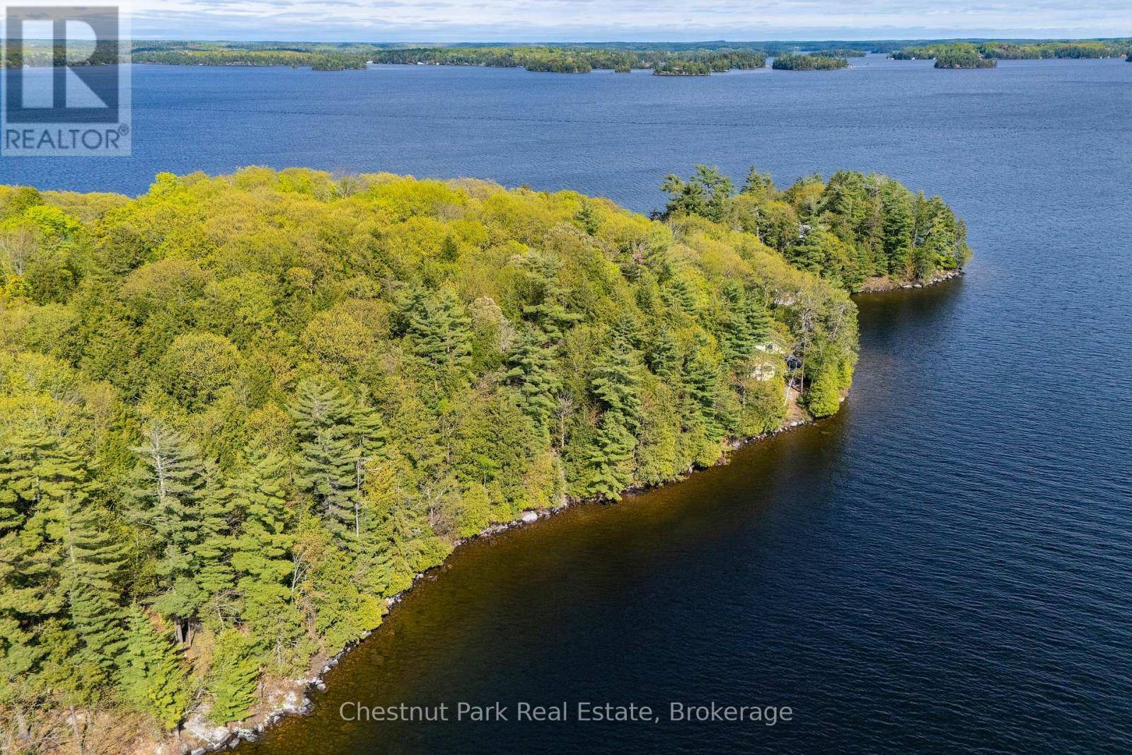 Muskoka Lakes (medora), ON P0B1S8,0 MAZENGAH ISLAND