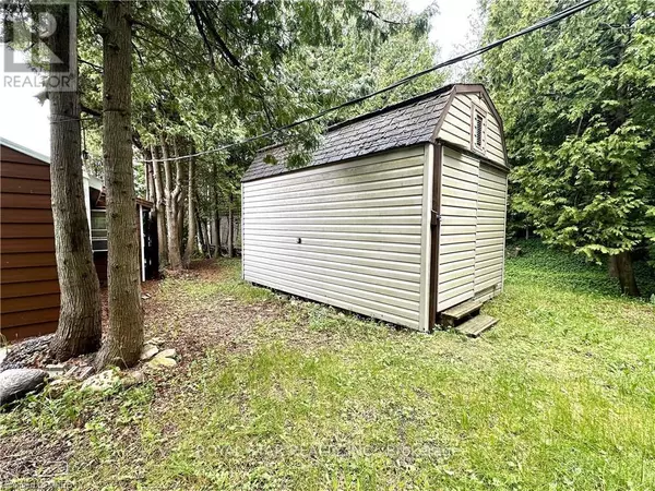 Northern Bruce Peninsula, ON N0H2R0,85 SIMPSON AVENUE