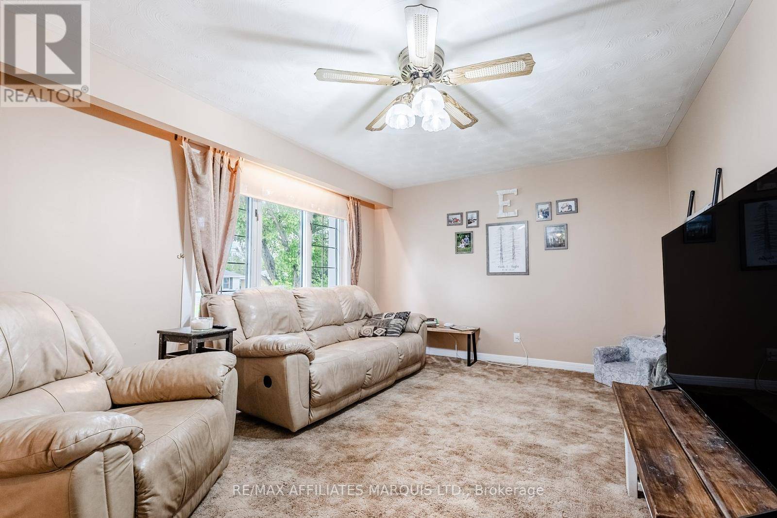Cornwall, ON K6J3L8,113 ELLEN AVENUE