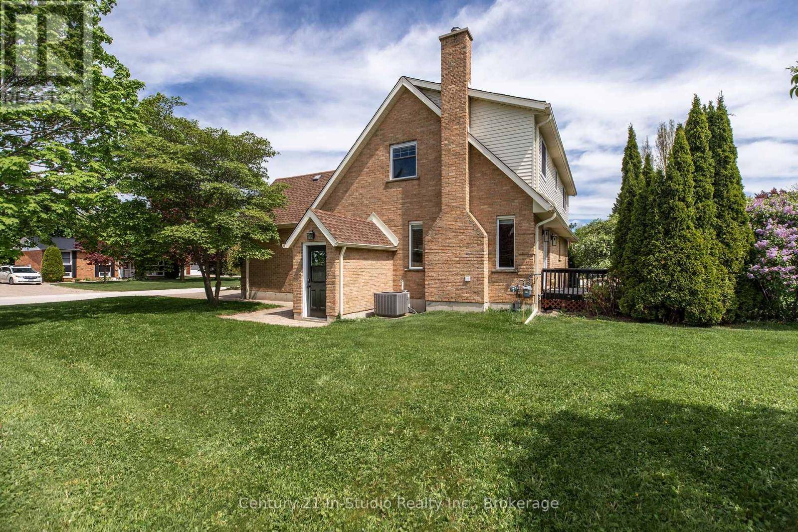 Kincardine, ON N0G2T0,20 SMITH STREET