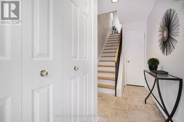 Ottawa, ON K1L8K5,20 Charlevoix ST #15