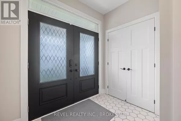 Kingston (kingston East (incl Barret Crt)), ON K7K0J3,709 RIVERVIEW WAY