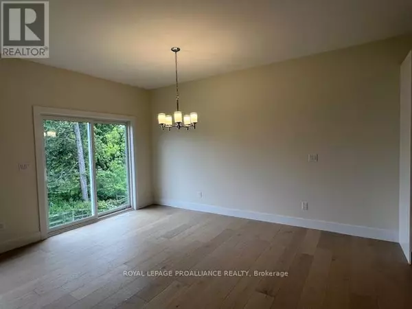 Brockville, ON K6V0E7,22 DOUGLAS MARSHALL CRESCENT