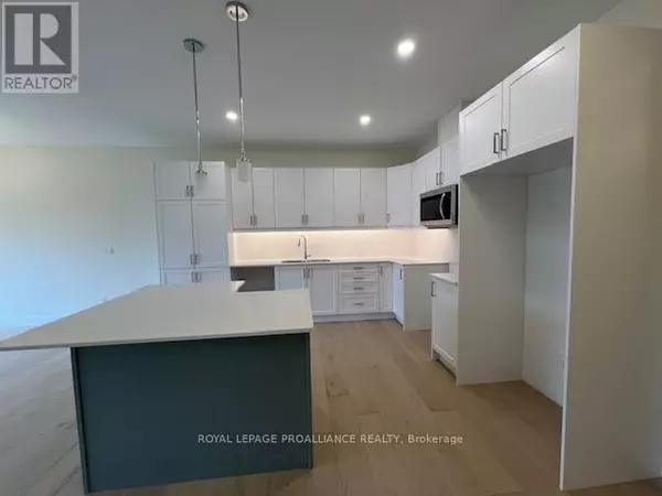 Brockville, ON K6V0E7,22 DOUGLAS MARSHALL CRESCENT