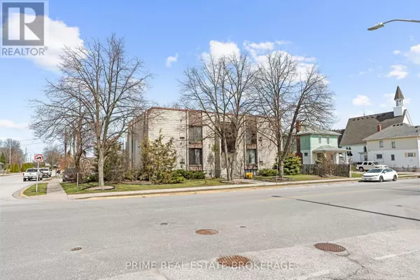 204 MICHIGAN AVENUE, Point Edward, ON N7V1E8