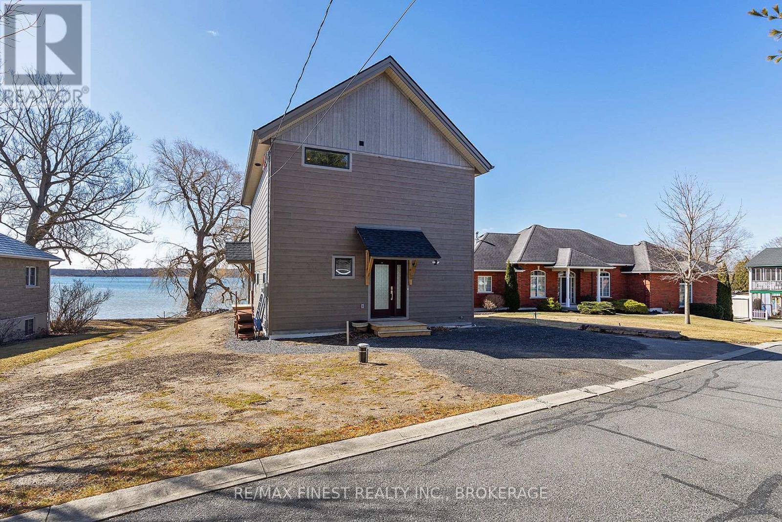 Gananoque, ON K7G2V5,113 WILLOWBANK ROAD E