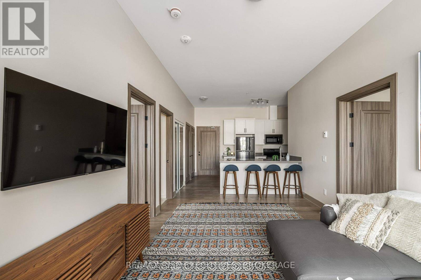 Kingston (east Gardiners Rd), ON K7M3X9,820 GARDINERS RD #623