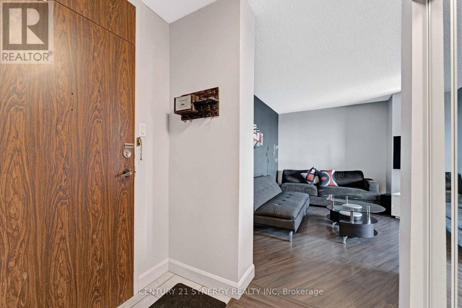 Ottawa, ON K1J8K4,2000 JASMINE CRES #718