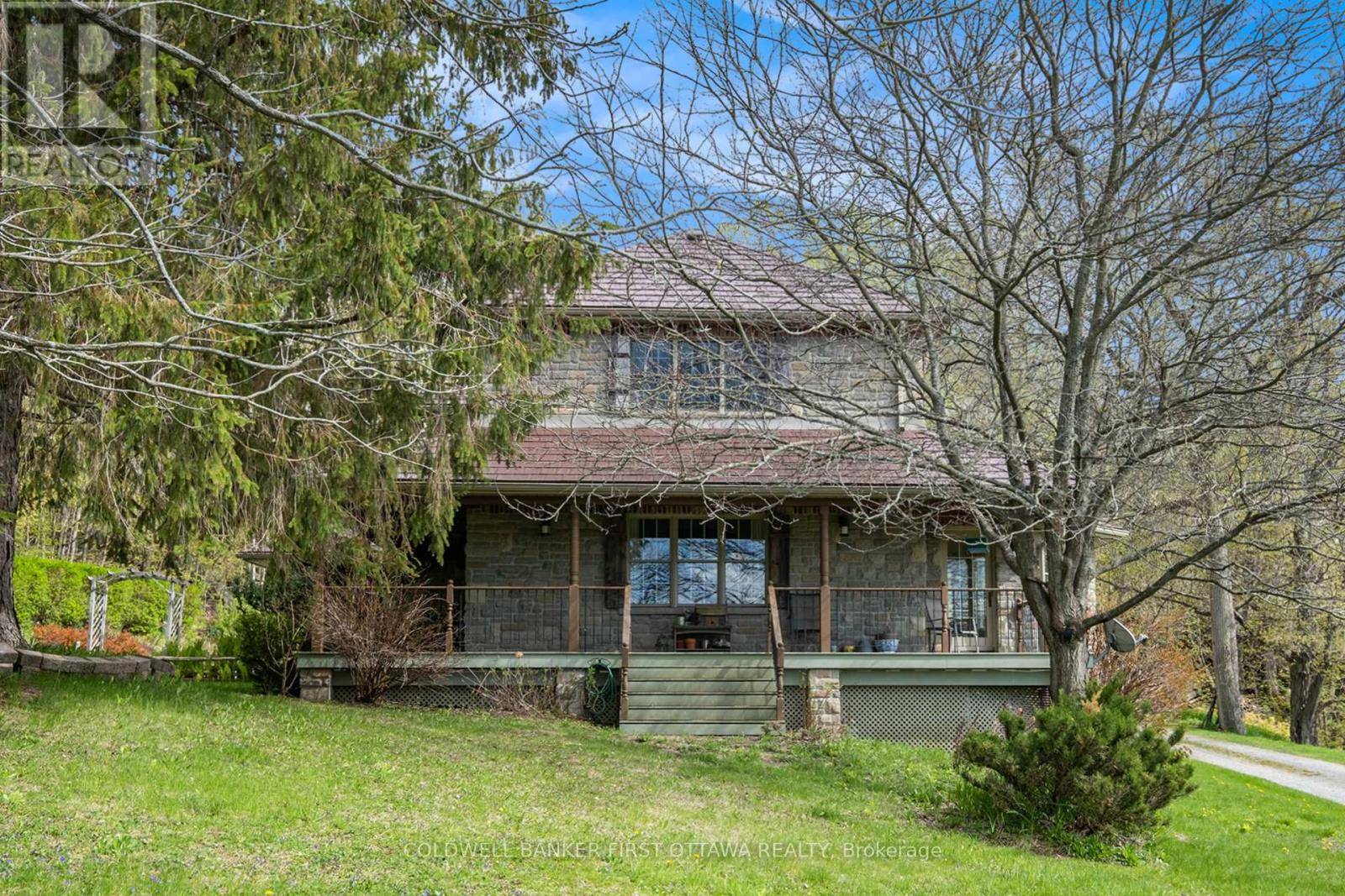 South Frontenac (frontenac South), ON K0H2L0,43 FRYE ROAD