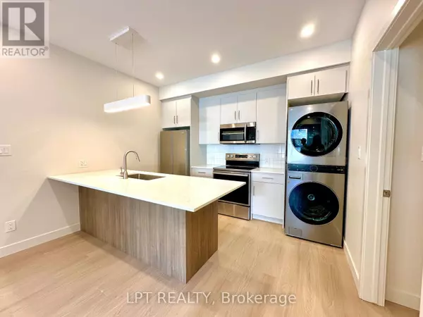 Ottawa, ON K1L5J5,258 ST DENIS ST #4