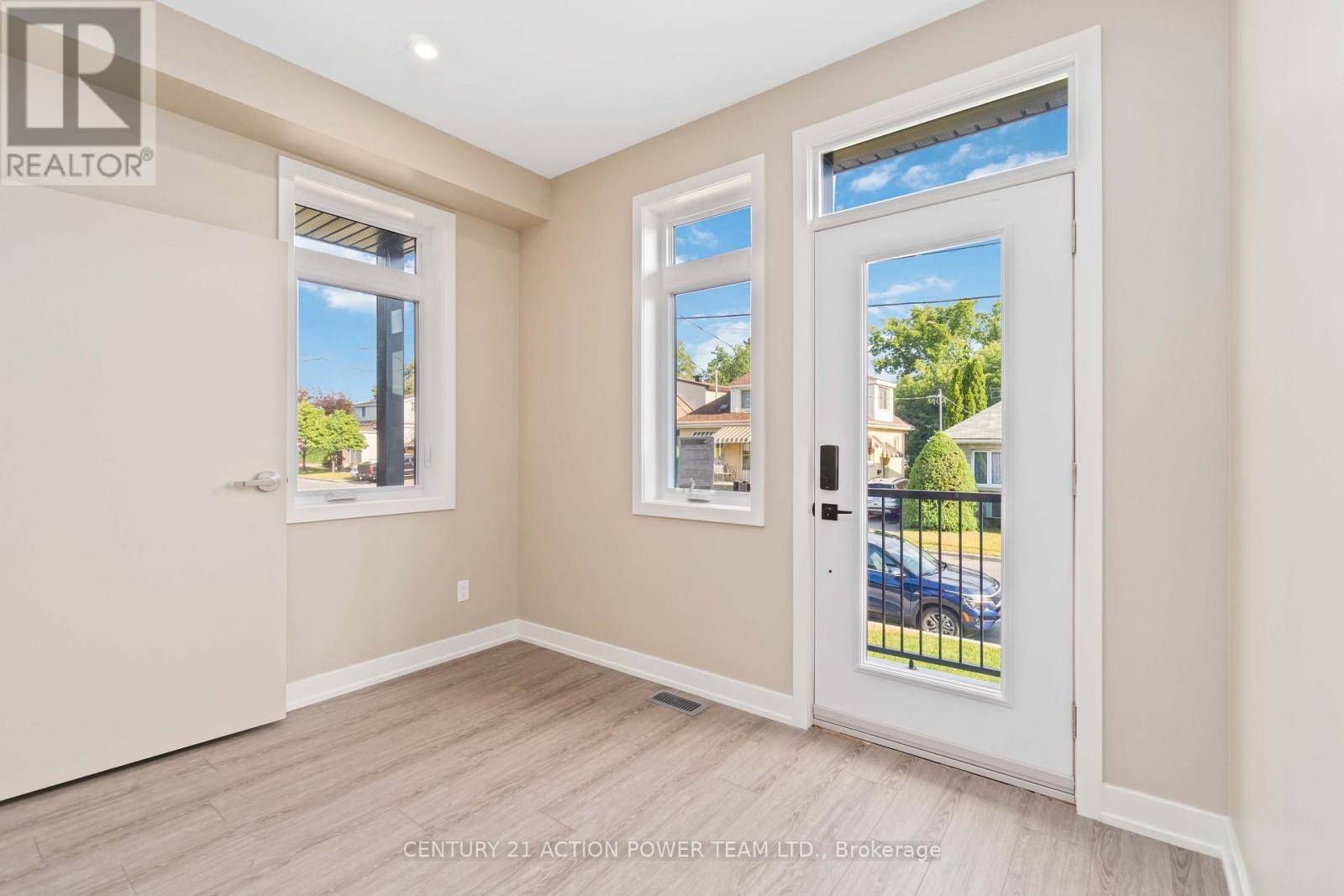 Ottawa, ON K1L6H6,280 LEVIS AVE #1