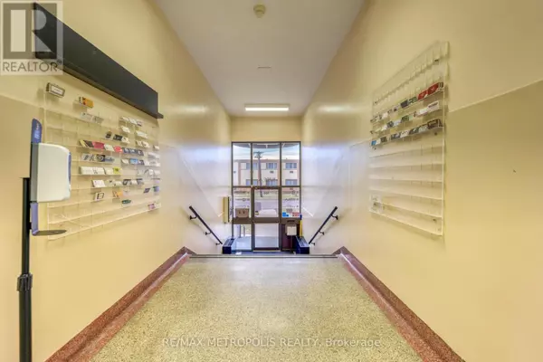 Sarnia, ON N7T5A1,109 Durand ST #A Upper