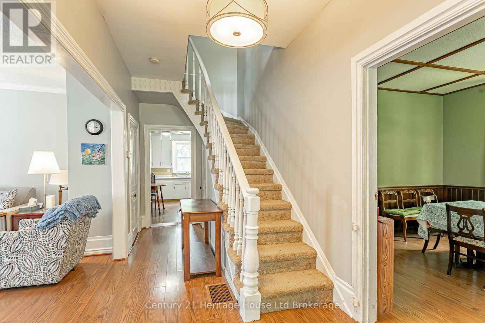 Woodstock (woodstock - North), ON N4S6C1,129 DELATRE STREET