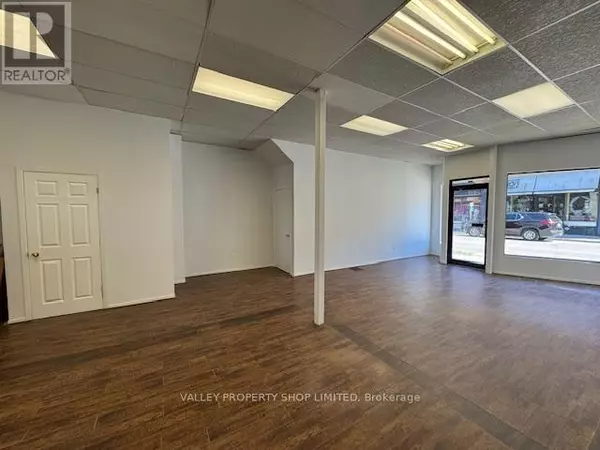 Pembroke, ON K8A5N1,217 PEMBROKE STREET W