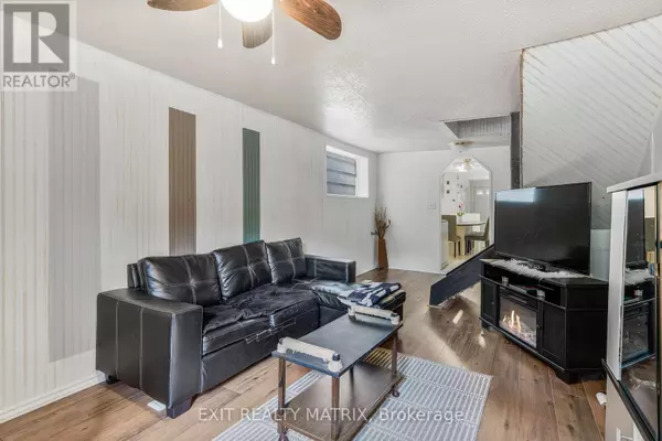Ottawa, ON K1N5J3,235-237 GUIGUES AVENUE