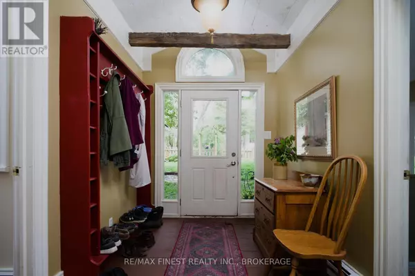 Loyalist (lennox And Addington - South), ON K0H2S0,14005 FRONT ROAD