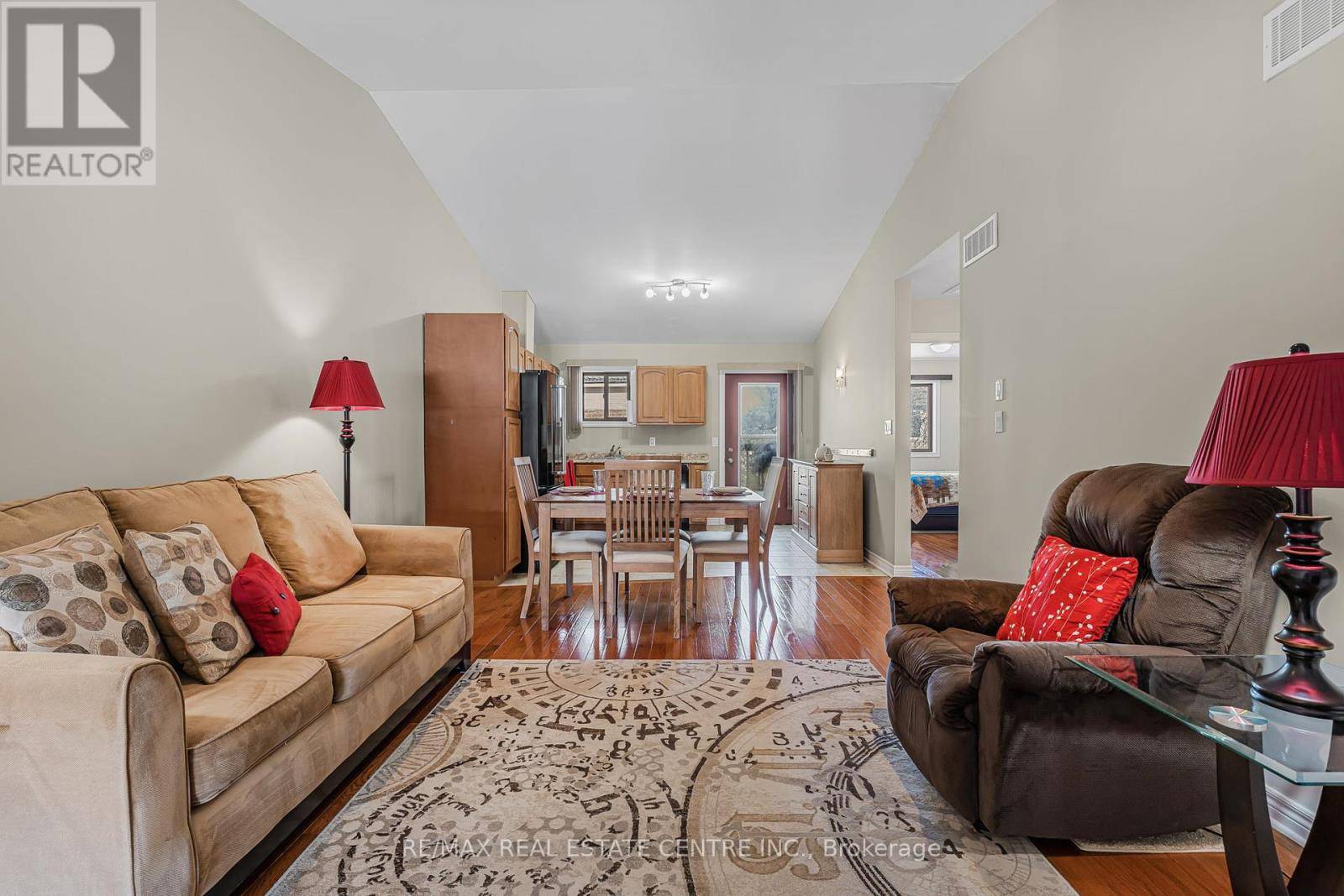 Fort Erie (crystal Beach), ON L0S1B0,3780 GLENDALE AVENUE