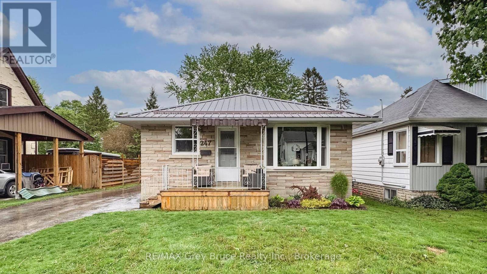 West Grey, ON N0G1R0,247 ALBERT STREET S