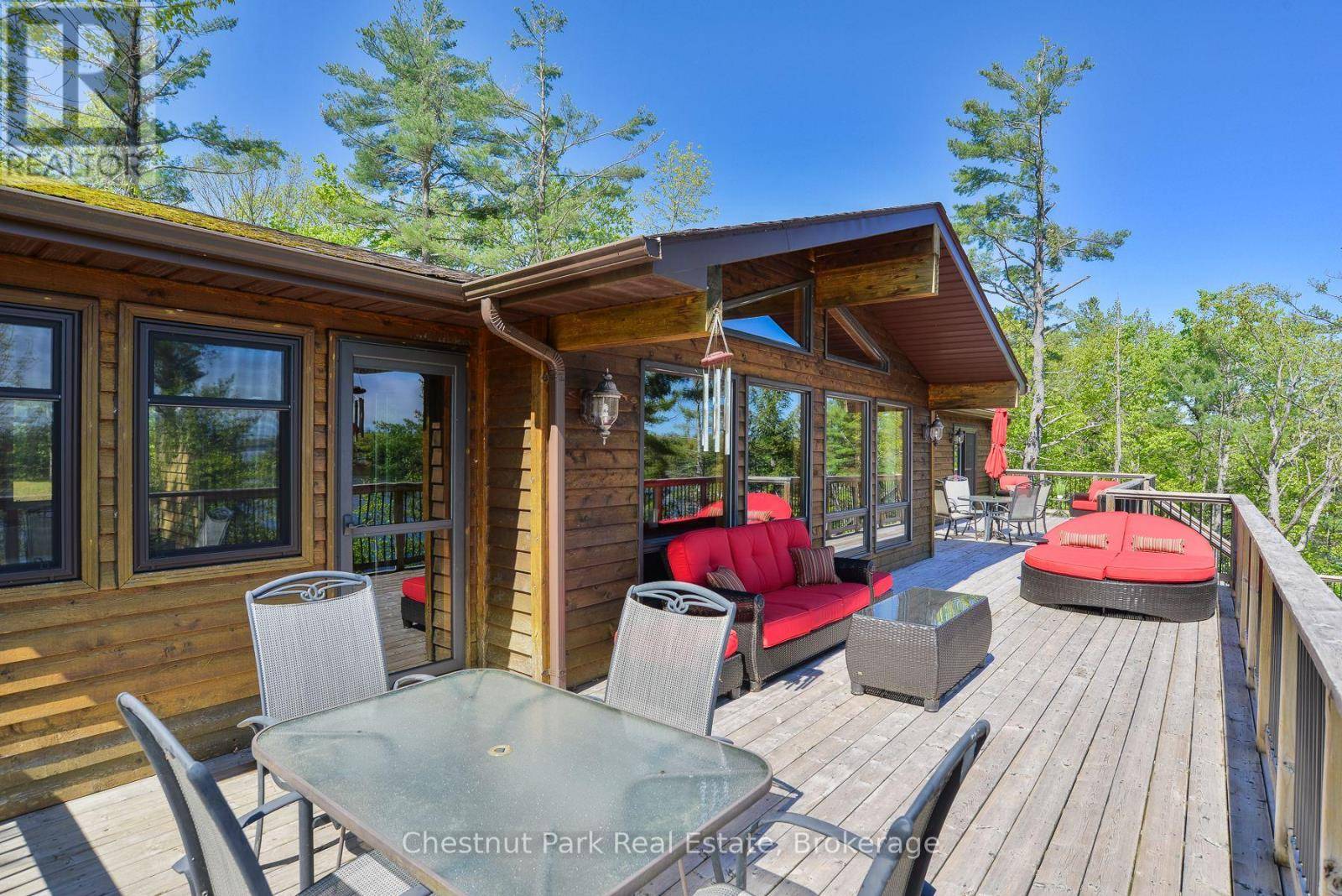 Gravenhurst (muskoka (s)), ON P1P1R2,1106 LAWLAND HTS ROAD