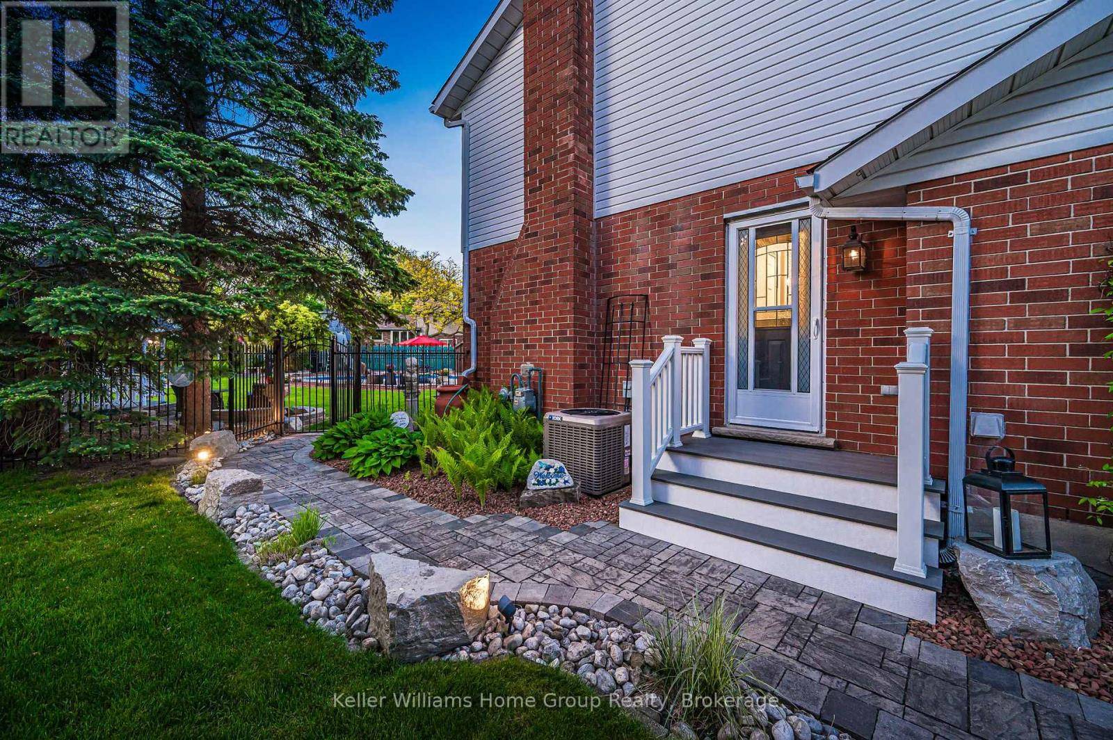 Guelph (kortright West), ON N1G3L7,111 WOODBOROUGH ROAD