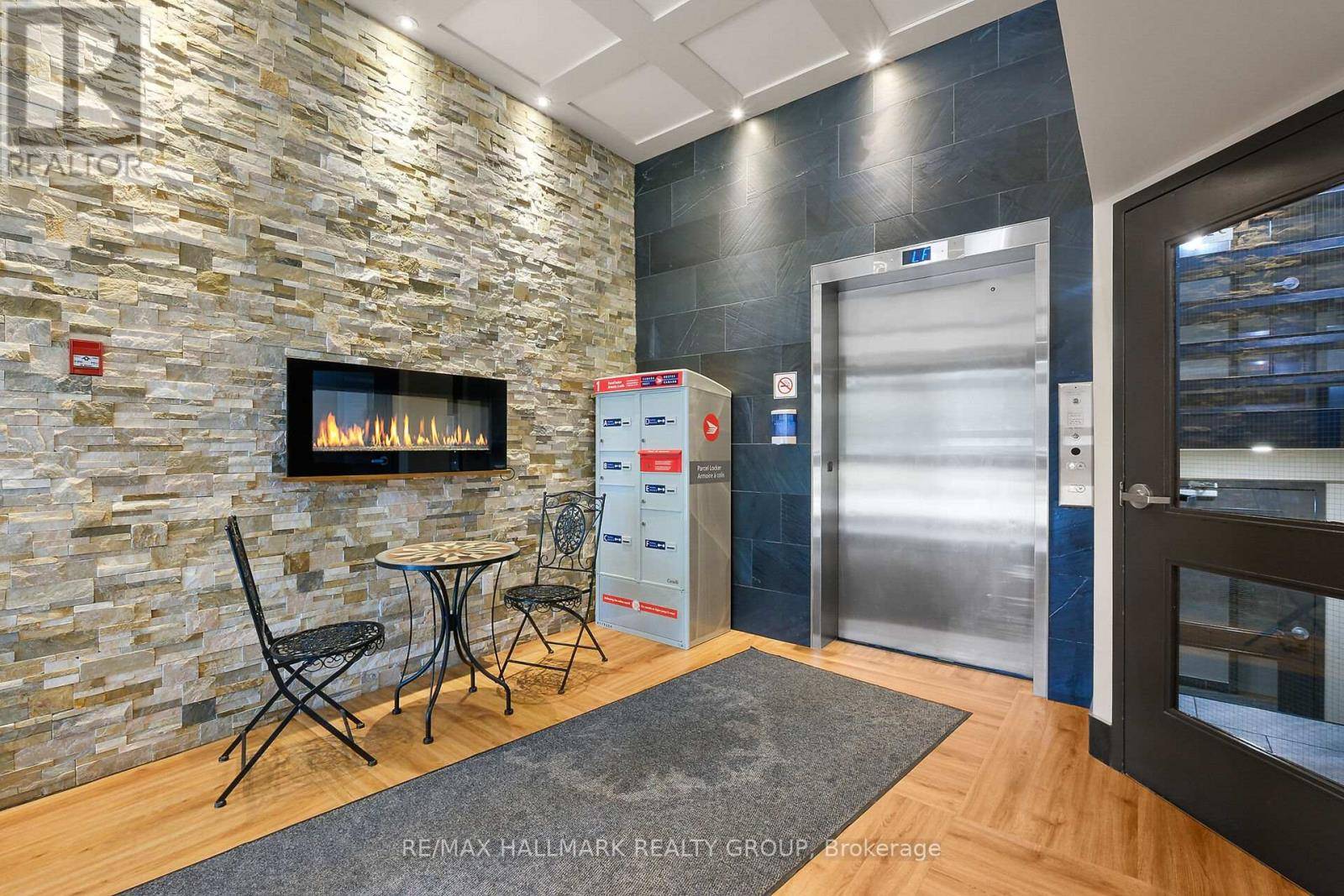 Ottawa, ON K1C4P6,6376 Bilberry DR #402