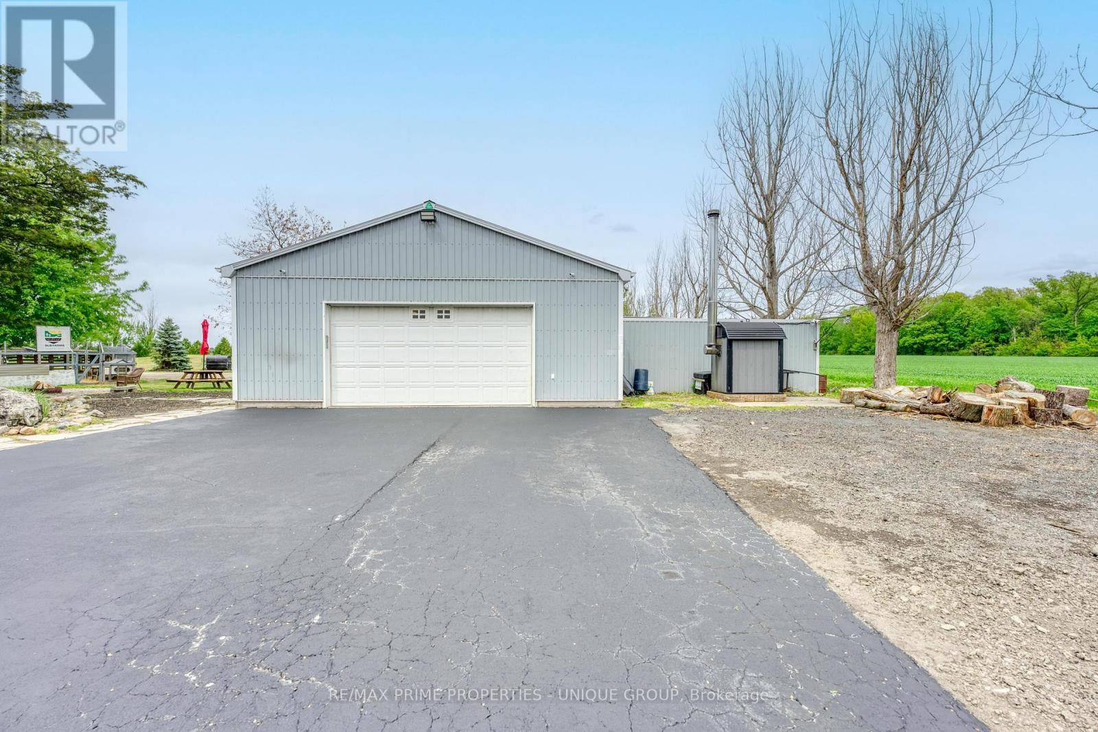 Sarnia, ON N7T7H2,2274 JACKSON ROAD