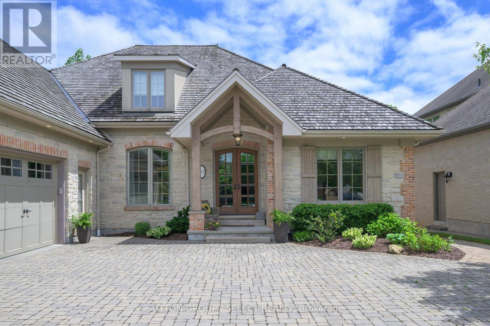 613 EAGLETRACE DRIVE, London North (north R), ON N6G0E8