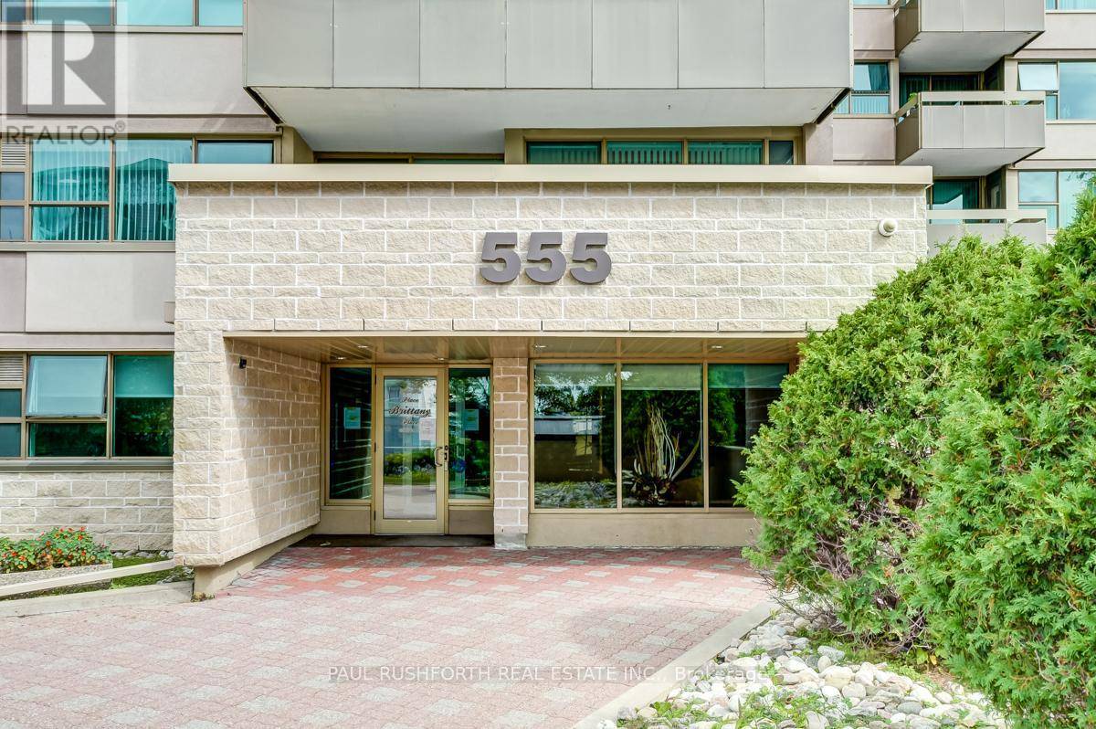 Ottawa, ON K1K4C5,555 Brittany DR #302