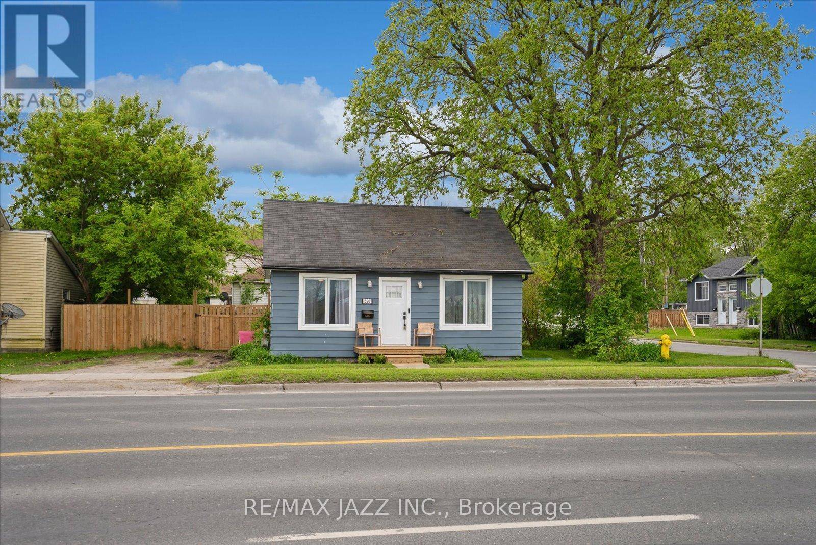 390 FRONT STREET, Quinte West (trenton Ward), ON K8V4P8