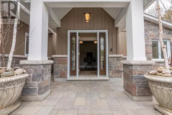 North Bay (airport), ON P1B8G2,54 CHADBOURNE DRIVE