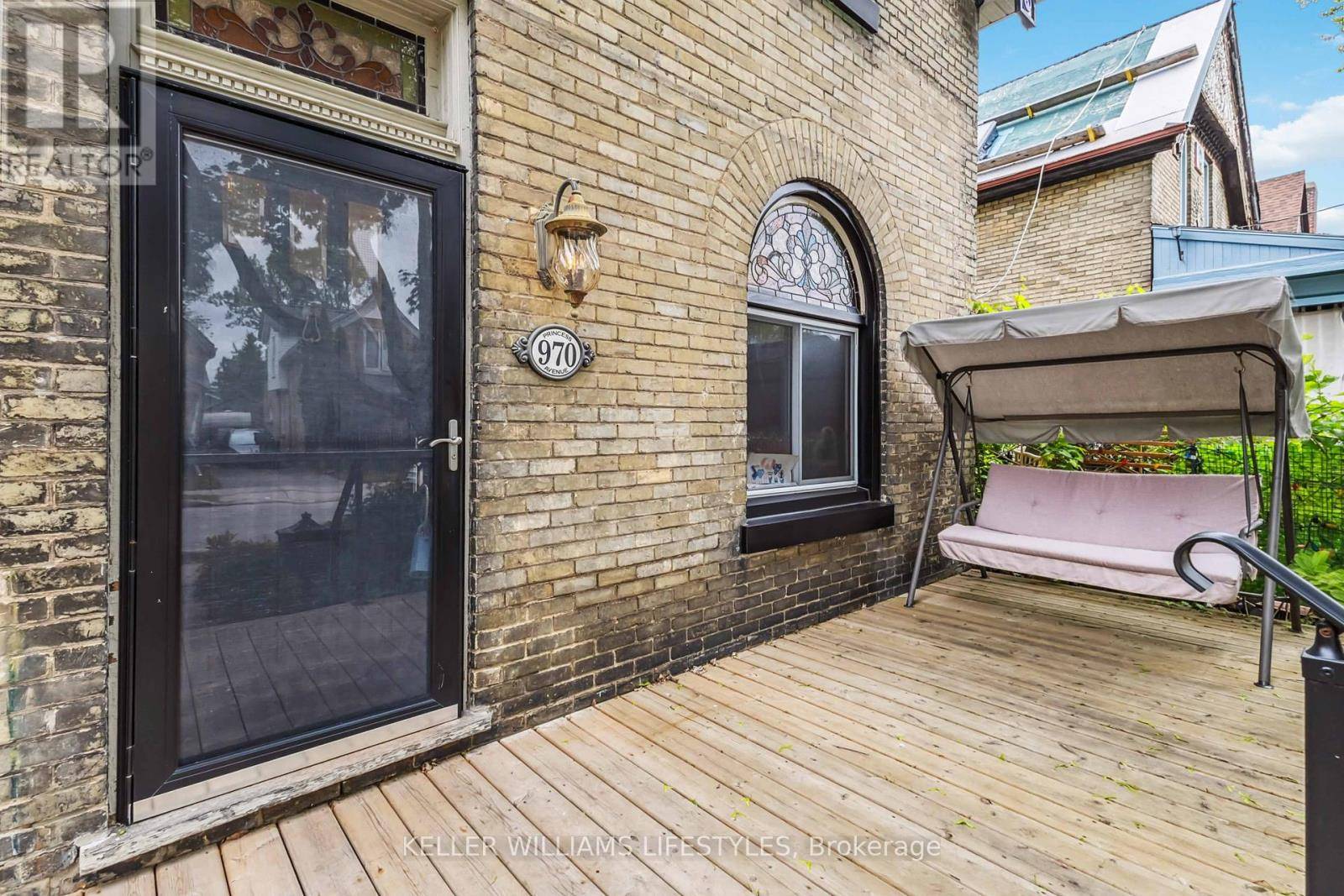 London East (east G), ON N5W3M8,970 PRINCESS AVENUE