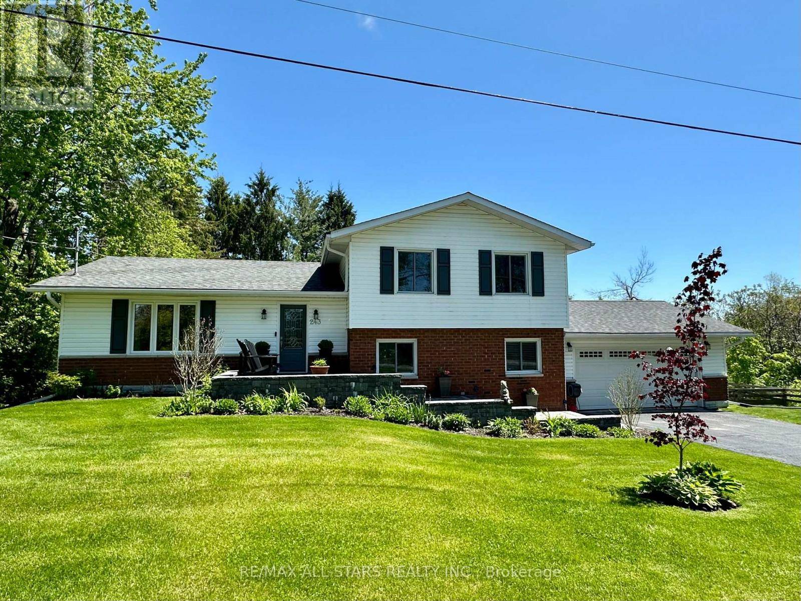 Kawartha Lakes (bobcaygeon), ON K0M1A0,243 WEST STREET