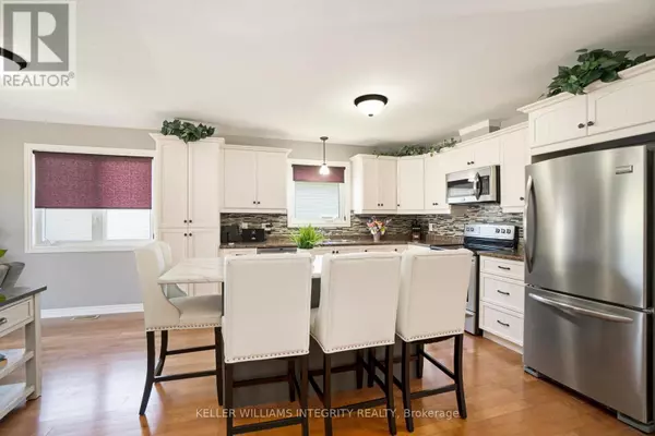 Smiths Falls, ON K7A0A2,44 LEE AVENUE