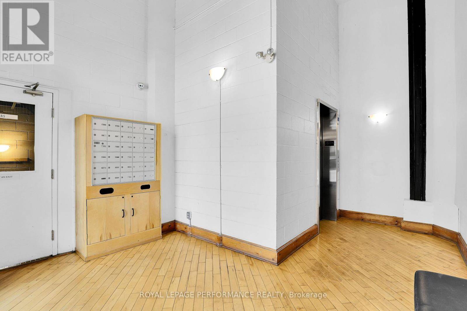Ottawa, ON K1S3J7,95 Beech ST #108