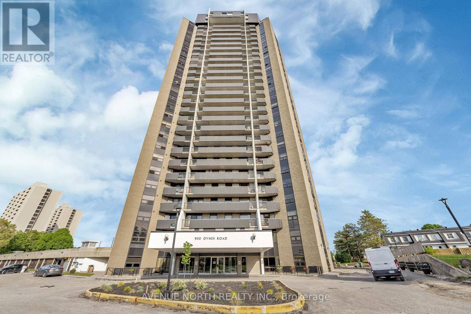 900 Dynes RD #308, Ottawa, ON K2C3L6