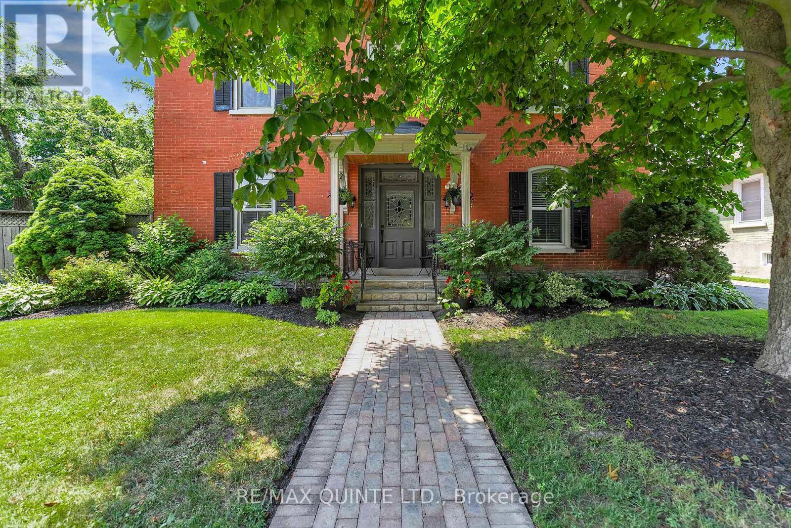 Belleville (belleville Ward), ON K8N3M5,246 CHARLES STREET