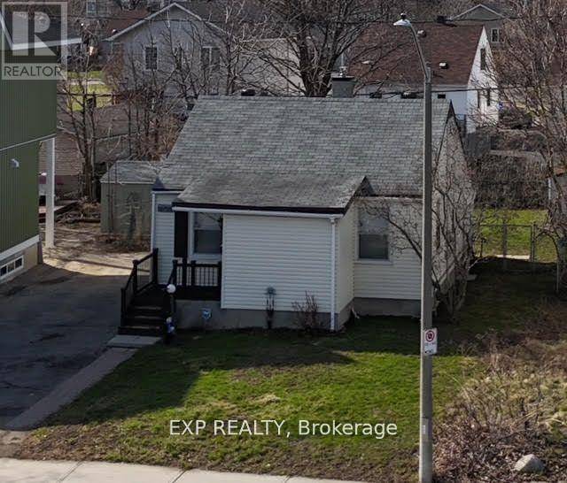 Ottawa, ON K1Z7P4,149 CRERAR AVENUE