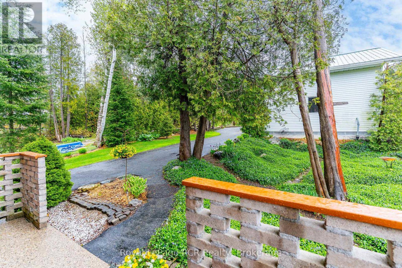 Georgian Bluffs, ON N0H2T0,183 LAKESHORE ROAD
