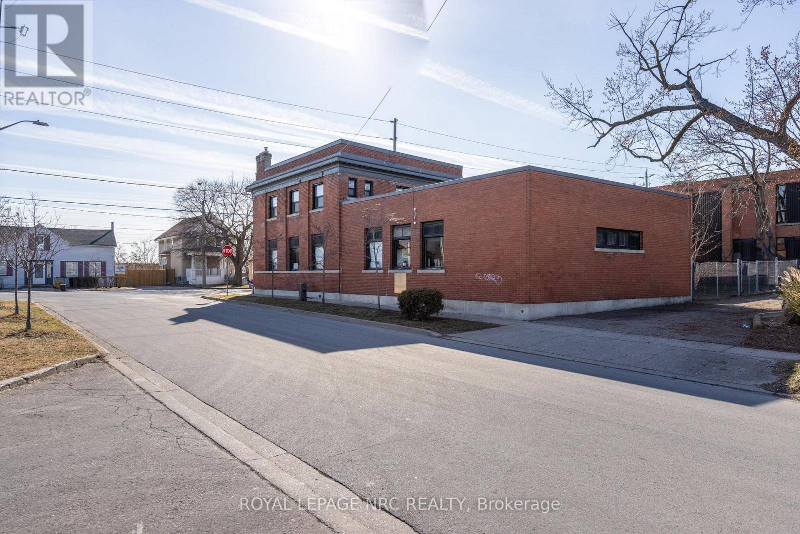 St. Catharines (e. Chester), ON L2R3E8,255 CHURCH STREET