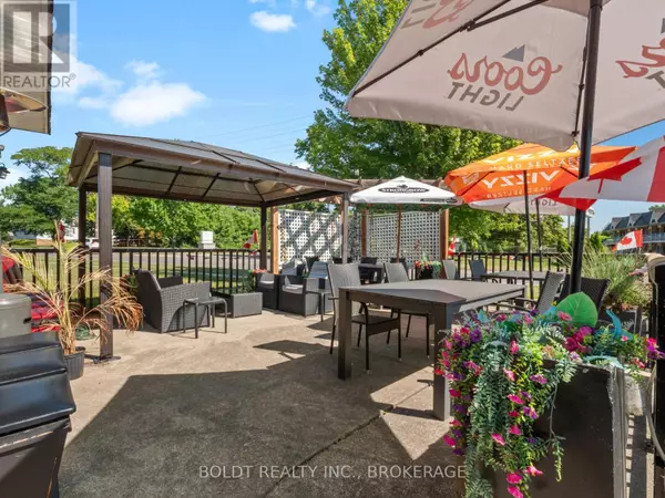 Niagara Falls (chippawa), ON L2G5Y7,7891 PORTAGE ROAD