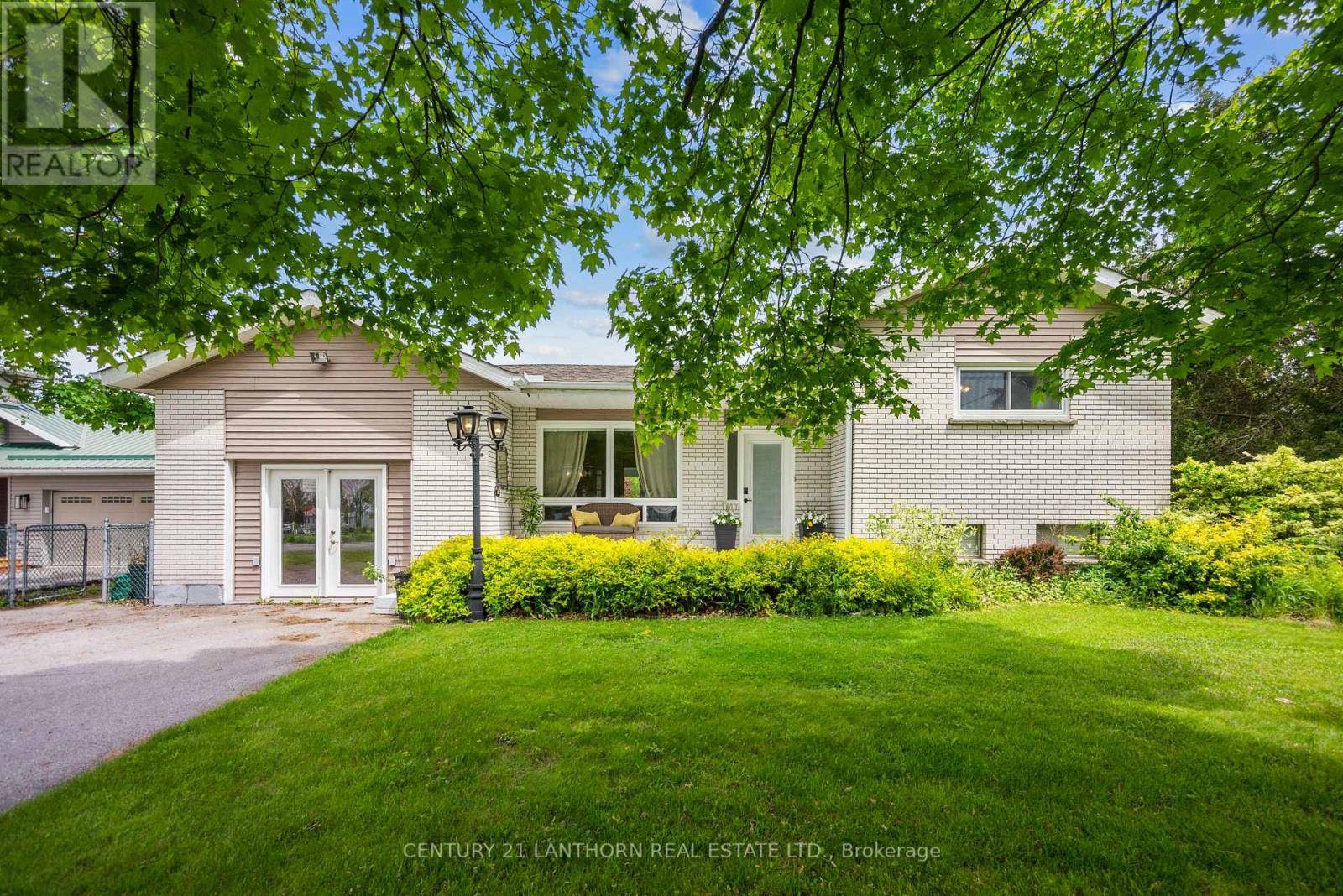 24 CONSECON MAIN STREET, Prince Edward County (hillier Ward), ON K0K1T0